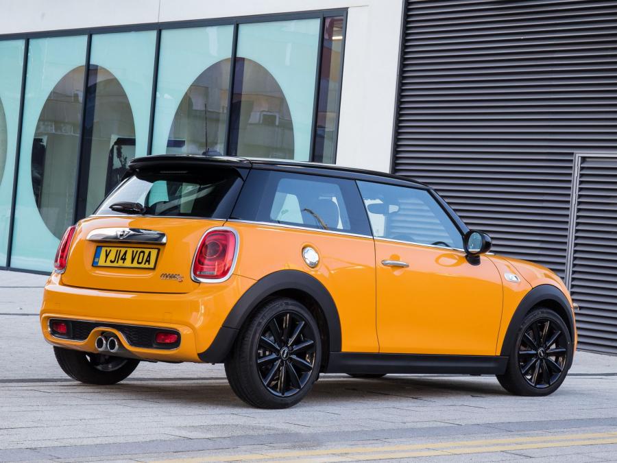  Mini Cooper S 2014 года  (UK) (фото 8 из 30)